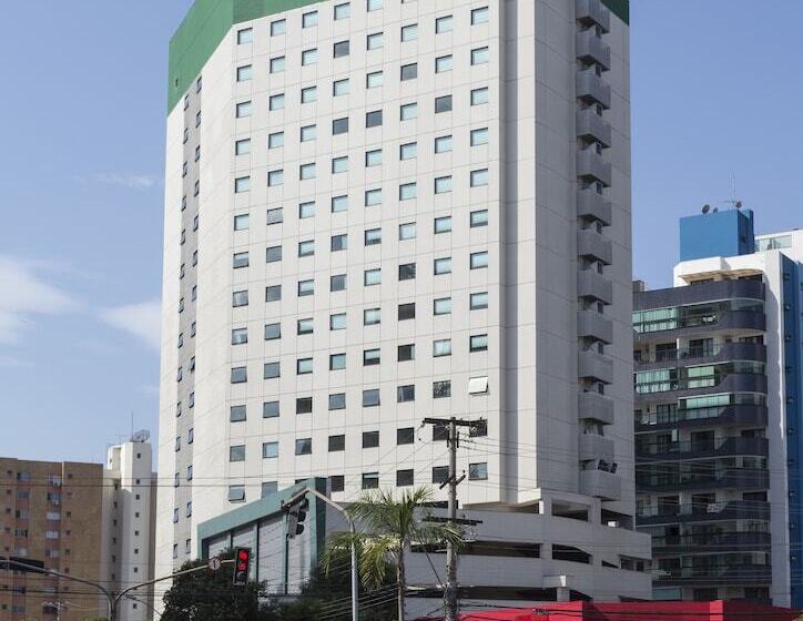 هتل Sleep Inn Praia Do Canto