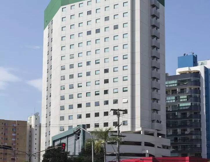 Отель Sleep Inn Praia Do Canto