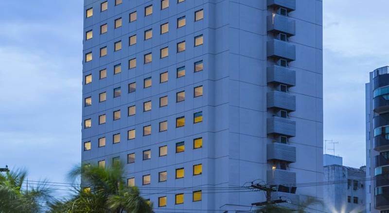 هتل Sleep Inn Praia Do Canto