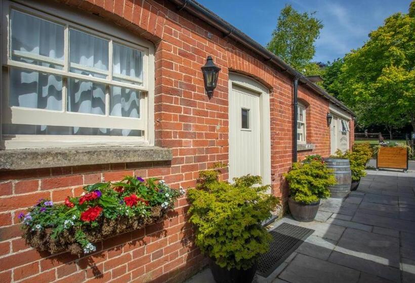 בית מלון כפרי The White Lion, Soberton