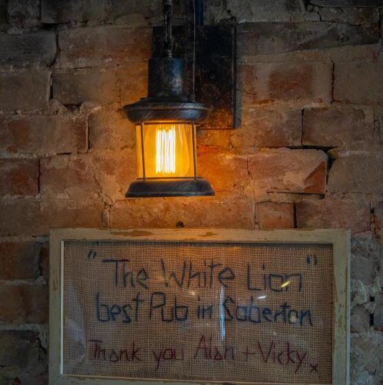 בית מלון כפרי The White Lion, Soberton