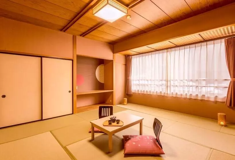 Hotel Ooedo Onsen Monogatari Yamanaka Saichoraku