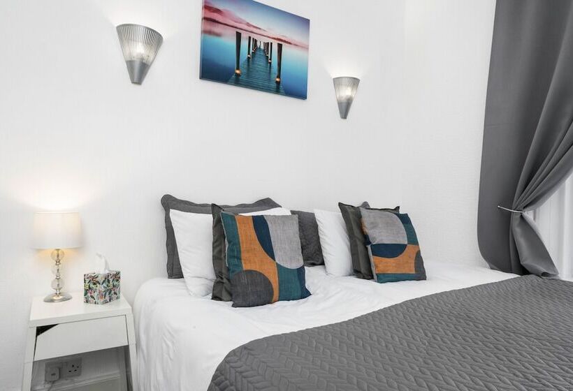 One Bedroom Apartment By Klass Living Serviced Accommodation Bellshill   Elmbank Street Apartment Wi