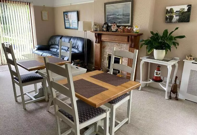 Orchard Side Bed And Breakfast