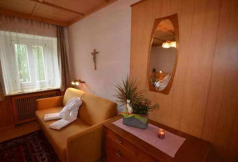 פנסיון Gästehaus Im Pfarrhof