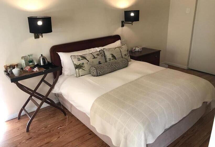 פנסיון The Cape Colonial Guest House