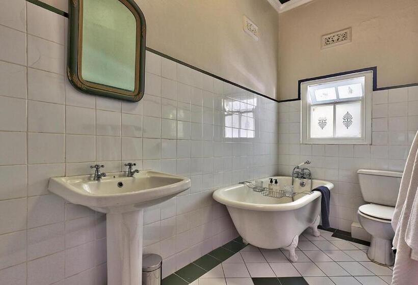 פנסיון The Cape Colonial Guest House