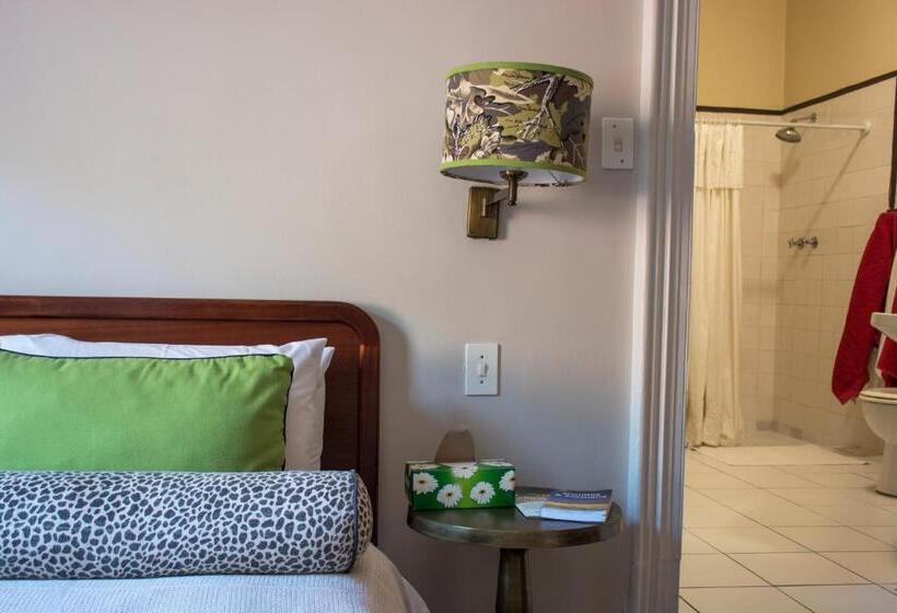 פנסיון The Cape Colonial Guest House