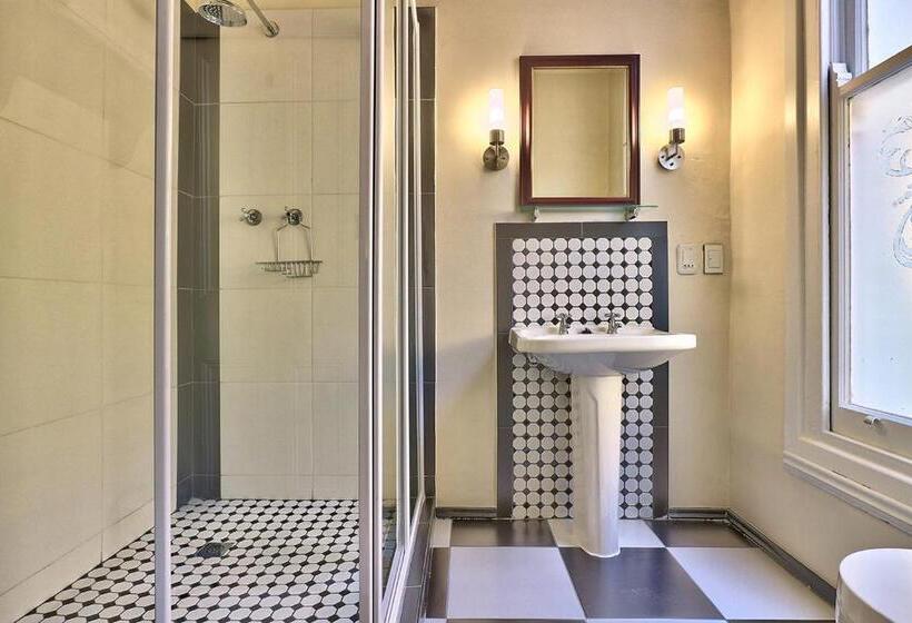 פנסיון The Cape Colonial Guest House