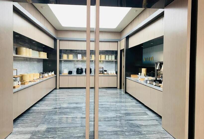 Ji Hotel Shanghai Meilong Wanhui International Plaza