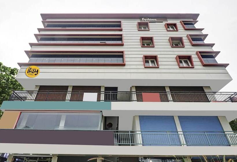 Hotel Itsy By Treebo   Fathima Palace