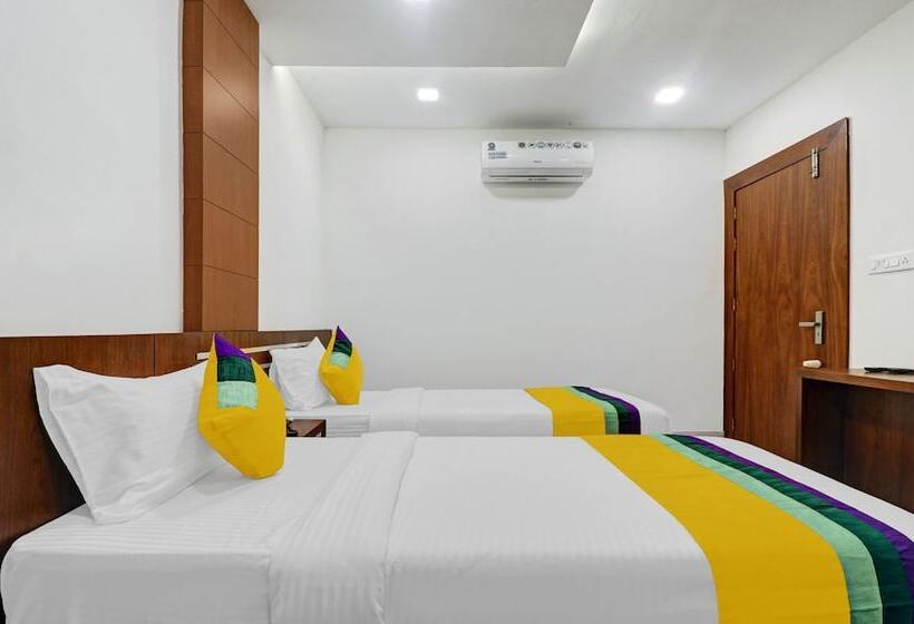 Hotel Itsy By Treebo   Fathima Palace