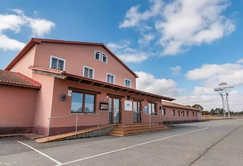 Hotelli Puerta De Javalambre