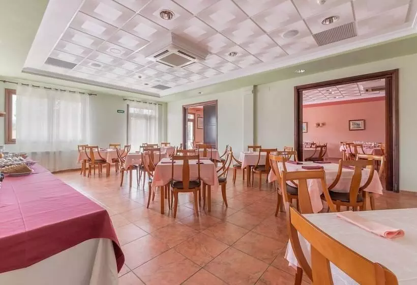 Hotelli Puerta De Javalambre