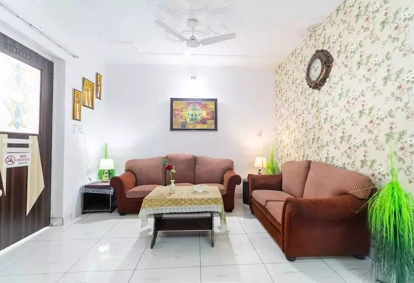 Hotelli Villa Sixteen