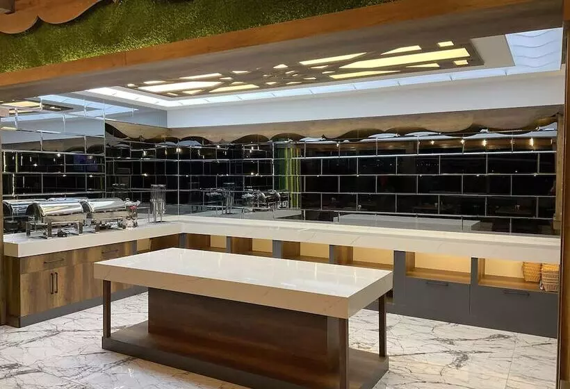 هاستل Mardiva Otel