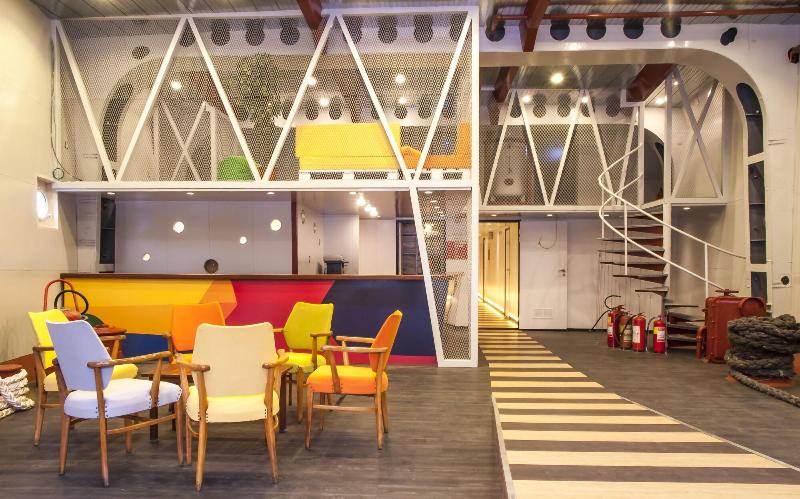 Общежитие Botel Marina