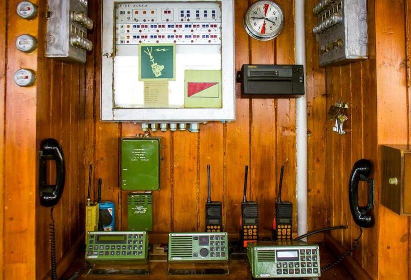 Общежитие Botel Marina