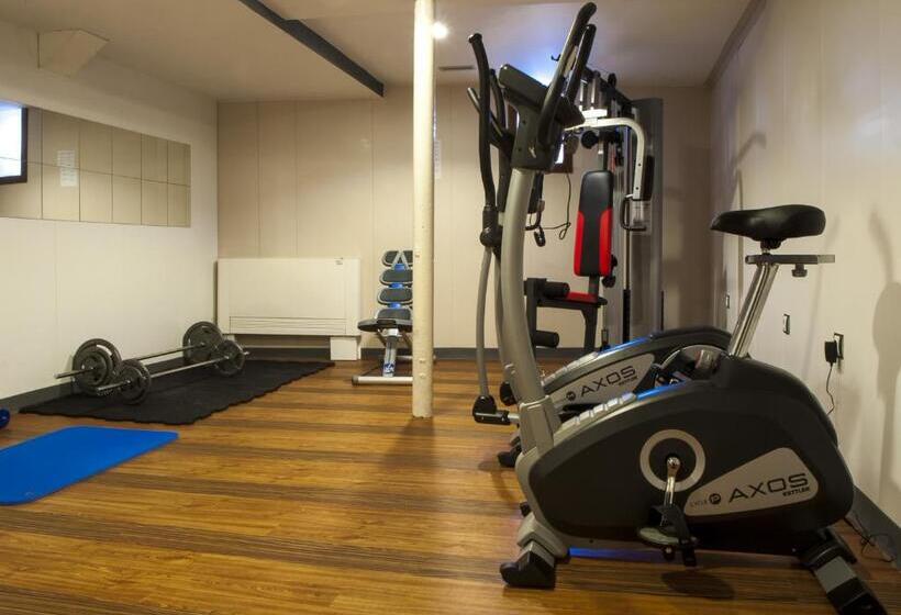 Общежитие Botel Marina