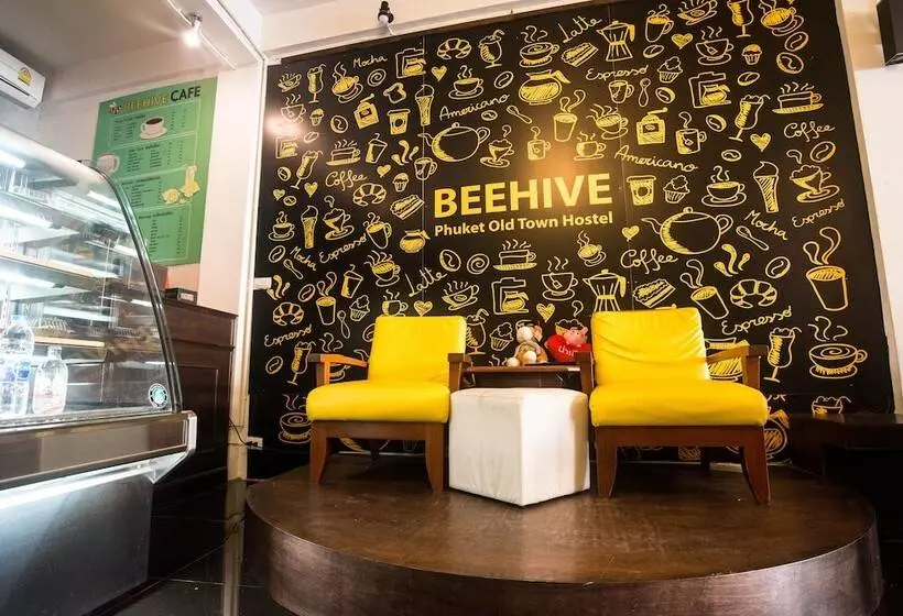 Beehive Phuket Oldtown Hostel