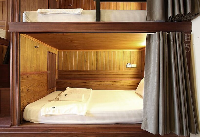 Hogwortz Hostel Krabi