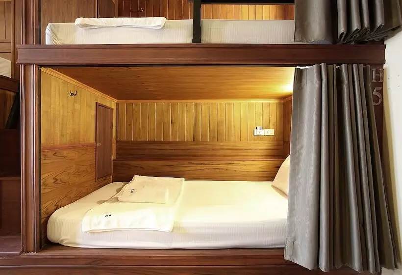 Hogwortz Hostel Krabi