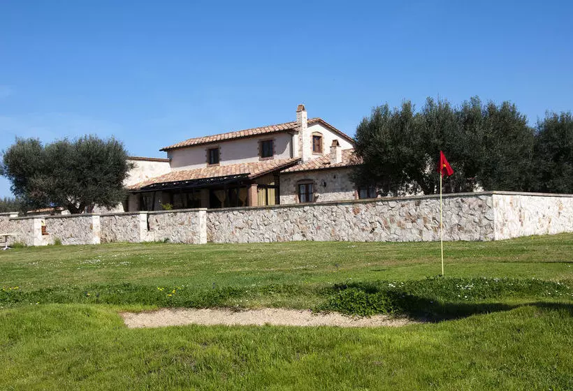 Hotelli Agriturismo Lupo Cerrino