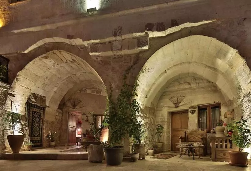 هتل Chelebi Cave Suites Plus 6 Years Old