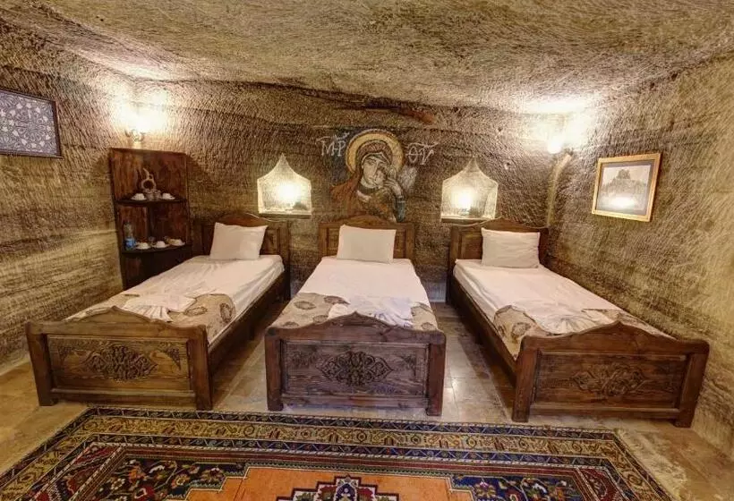 هتل Chelebi Cave Suites Plus 6 Years Old