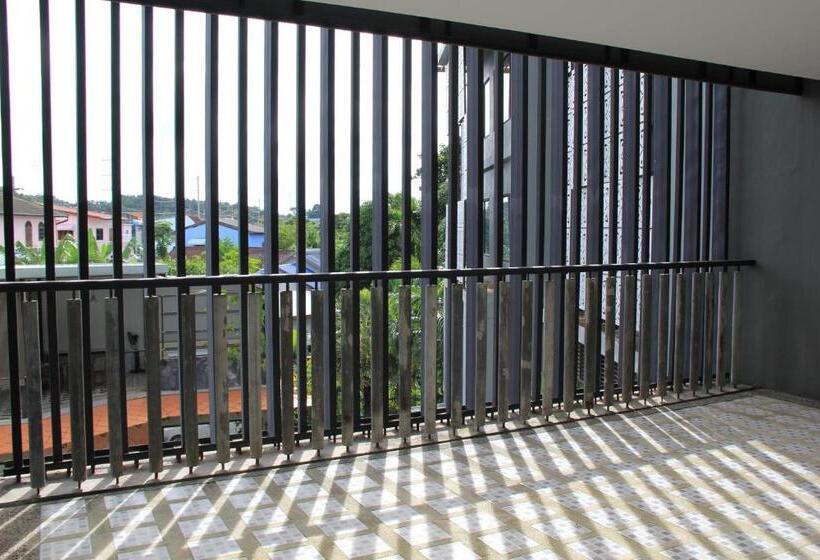 ホテル Dinar Lodge