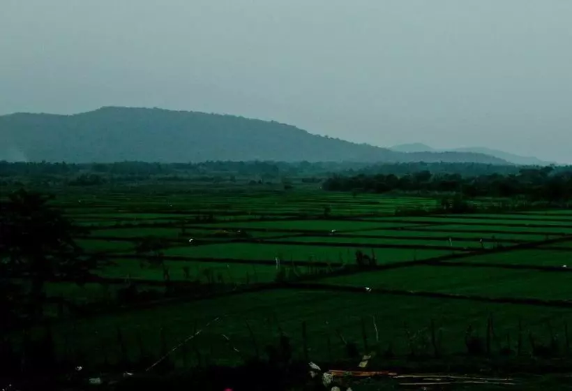 هتل Gagabees Yala