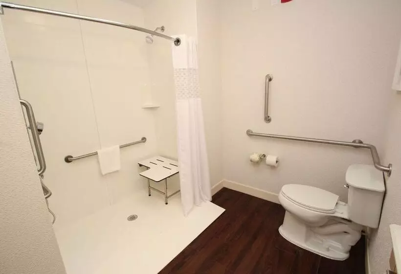 호텔 Hampton Inn Suffolk