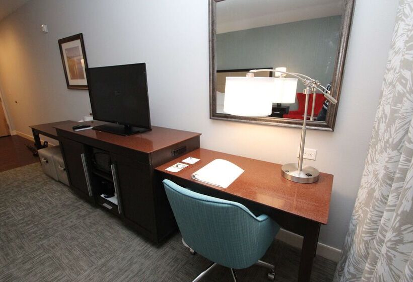 فندق Hampton Inn Suffolk