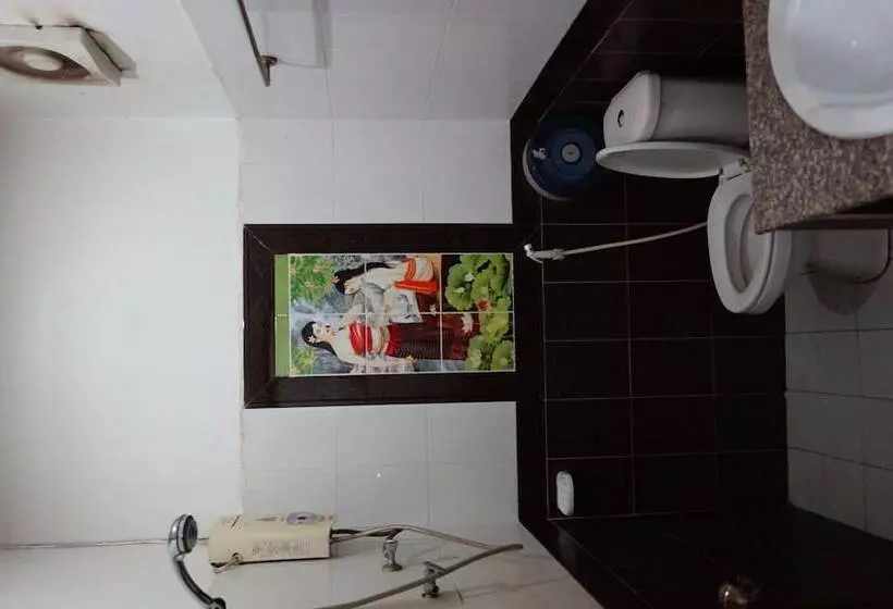 בית מלון כפרי Khamsaner