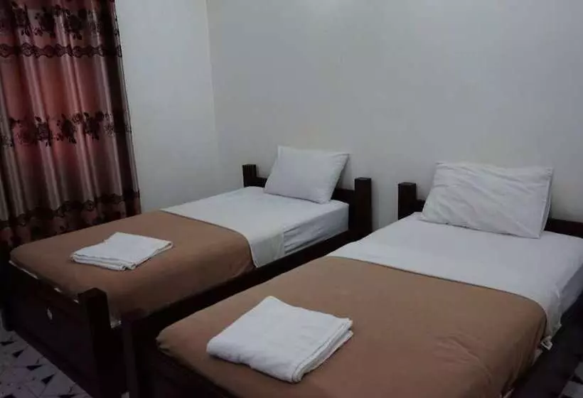 בית מלון כפרי Khamsaner