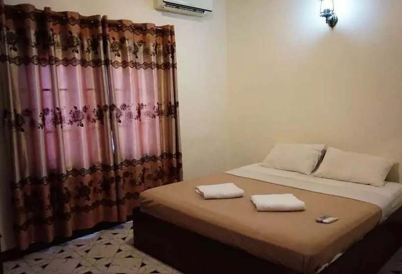 בית מלון כפרי Khamsaner