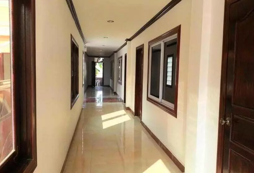 בית מלון כפרי Khamsaner