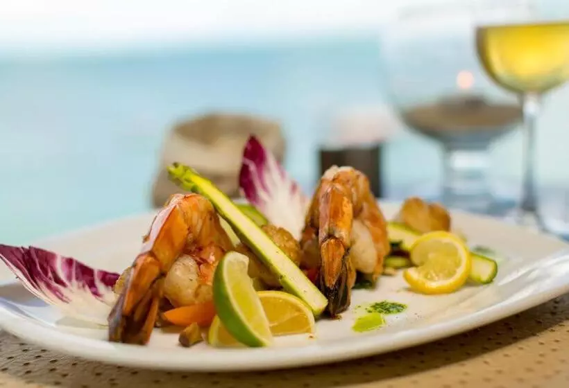 Le Temps Des Cerises Hotel Beach