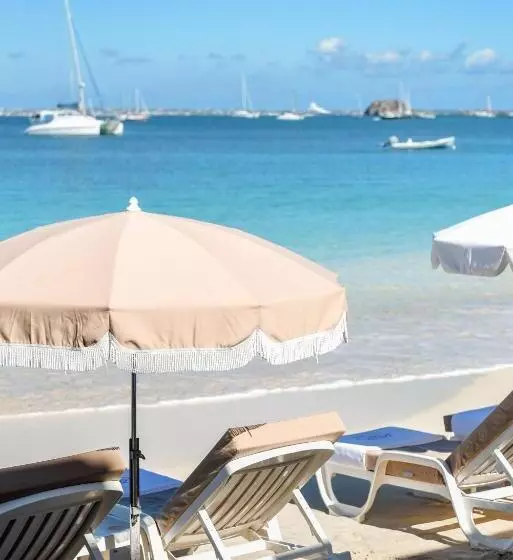 Le Temps Des Cerises Hotel Beach