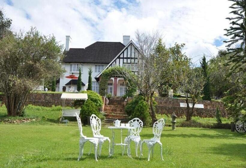 هتل Royal Kalaw Hills Resort