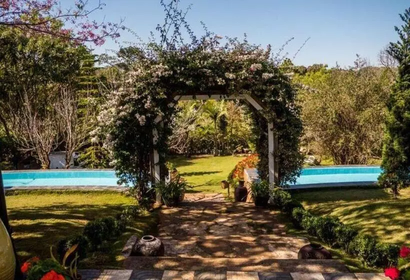 هتل Royal Kalaw Hills Resort