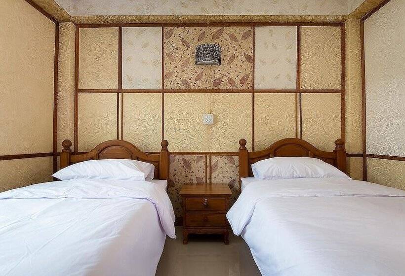 ホテル Sailomjoy The Boutique Hostel