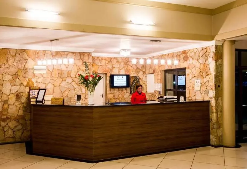 Отель Sierra On Main