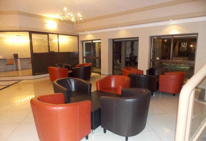 ホテル Sierra On Main