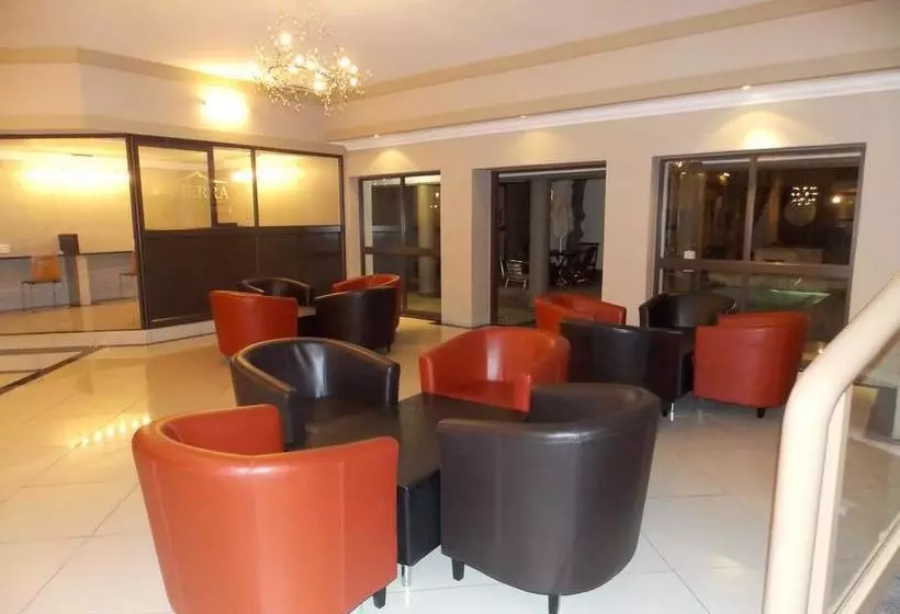 Отель Sierra On Main