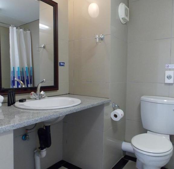 ホテル Sierra On Main