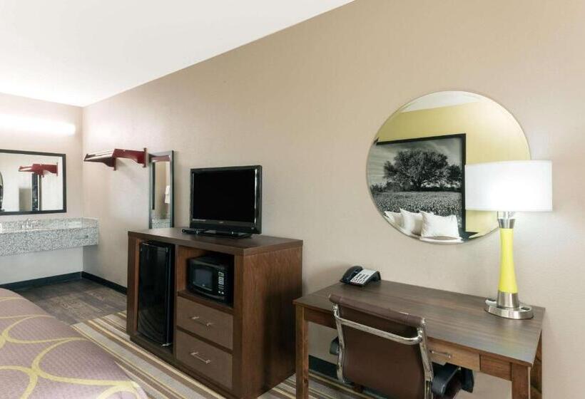 فندق Super 8 By Wyndham Colorado City