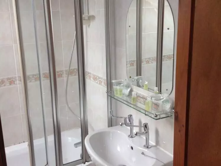 호텔 The Glan Yr Afon Inn