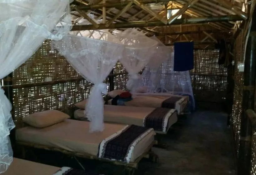 Jackie Bamboo House - Hostel