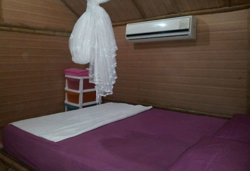 Jackie Bamboo House - Hostel